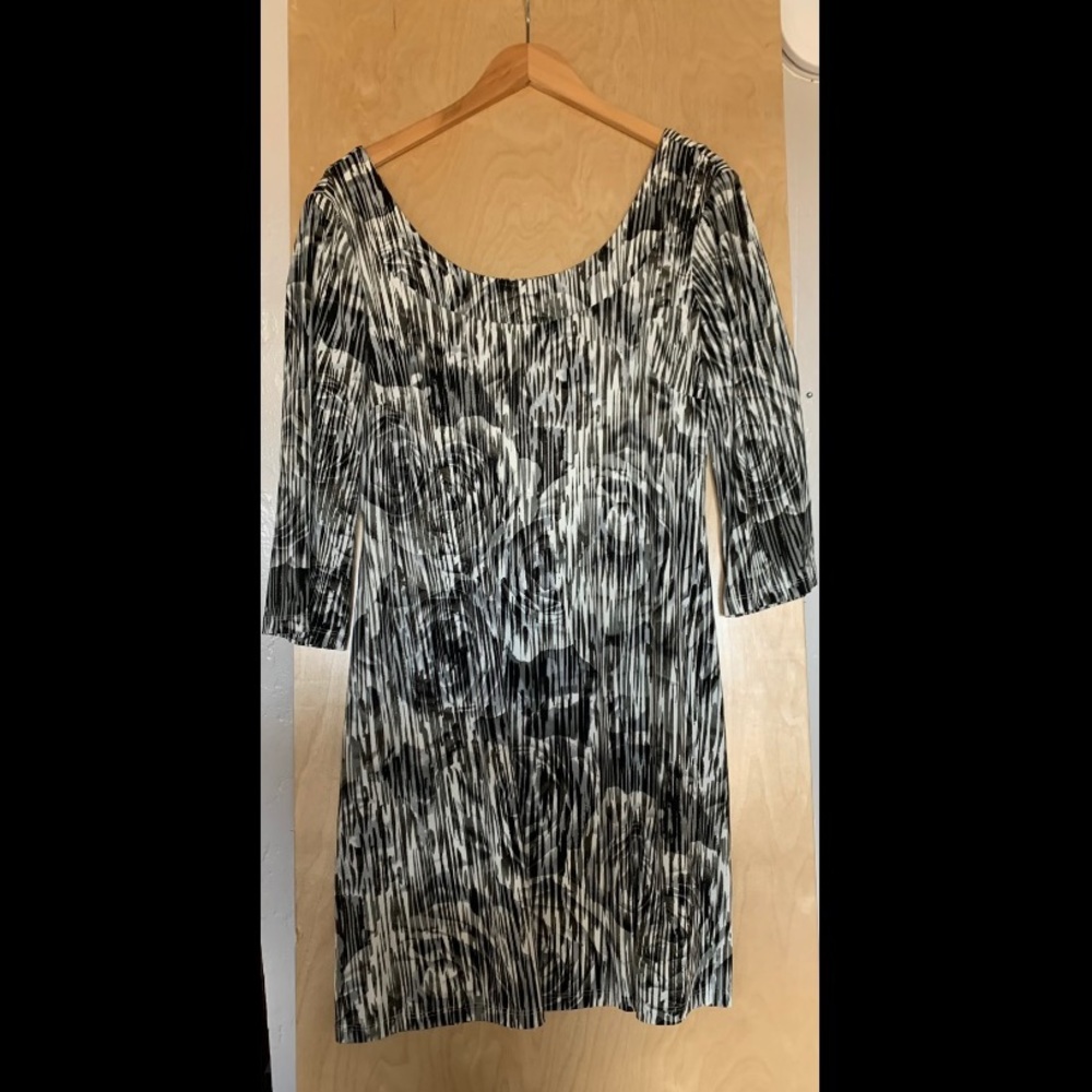 Short dress